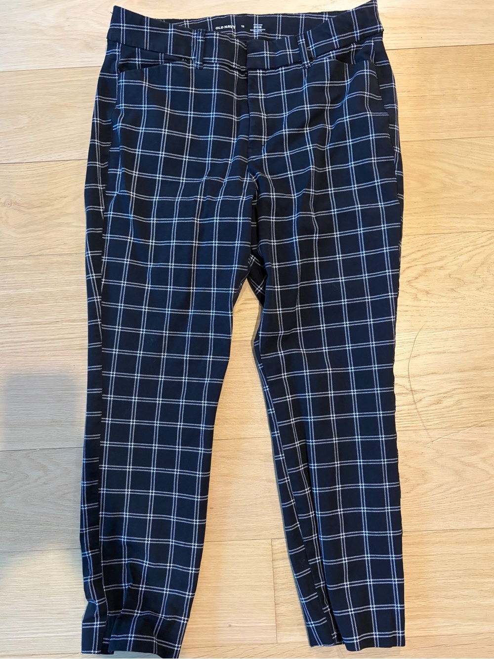 Old Navy Plaid Pixie Pants